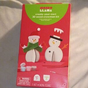 Mondo Llama 3D Wood Snowman Kit - Red, White, and Green